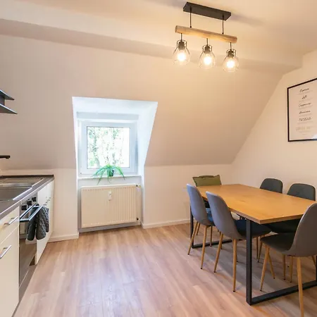 Livesto Easycrew - 3 Modern Tv, Wifi, Kitchen, Parking אסן