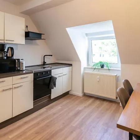 Livesto Easycrew - 3 Modern Tv, Wifi, Kitchen, Parking
